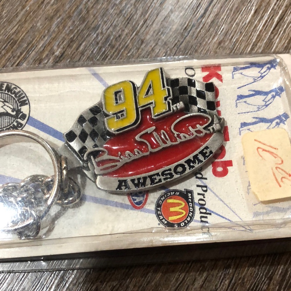 Vintage Awesome Bill Elliott 94 Licensed keychain